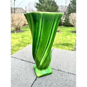 VTG Camark Pottery Emerald Jade Green Square Swirl Twirl Vase 12-1/4”~No Marking
